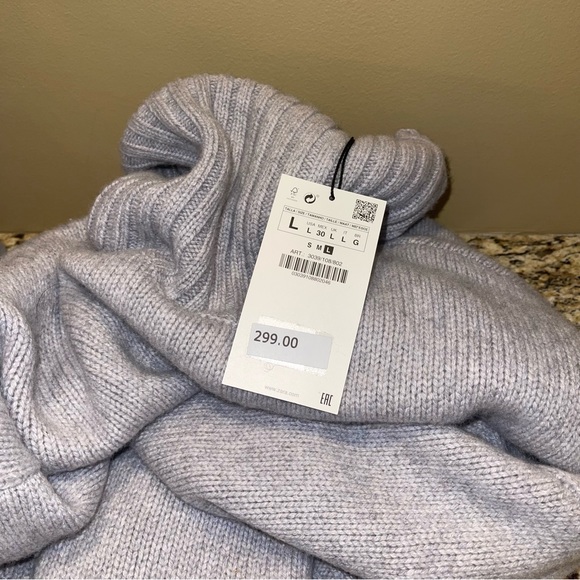 Zara Premium Cashmere Sweater - Picture 2 of 3
